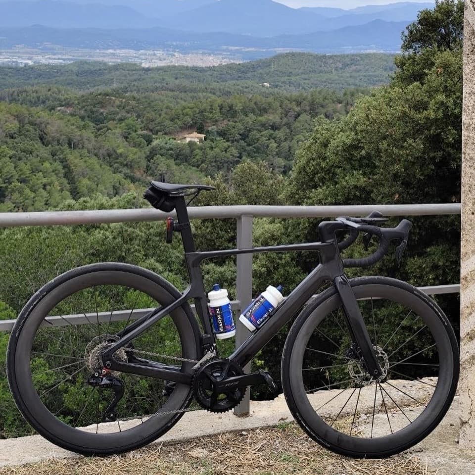 Aero de perfil bajo